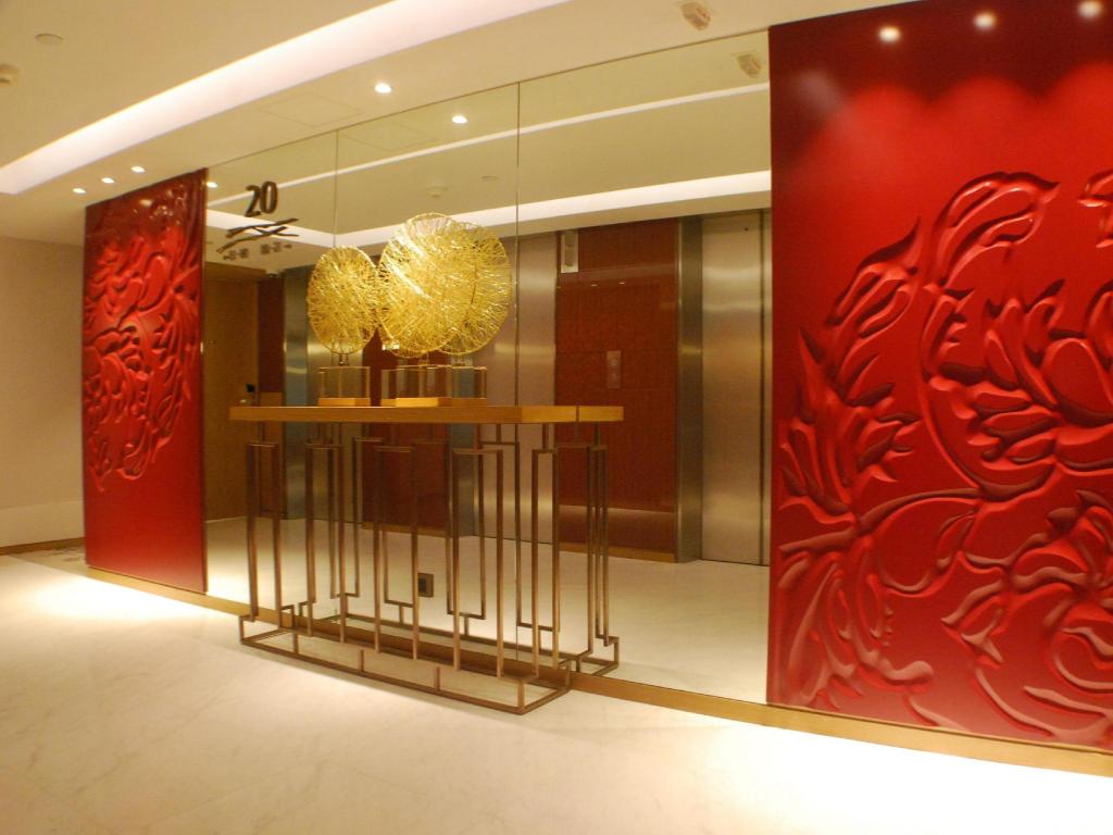 Hong Kong’s Elite Stays: Curated Comfort and Distinctive Luxury