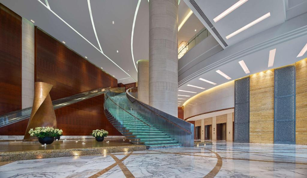 Kuala Lumpur’s Premier Stays: Discover Unmatched Luxury and Tailored Comfort